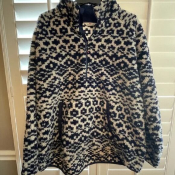 Vineyard Vines Navy and Cream Fleece Pullover - Picture 1 of 5